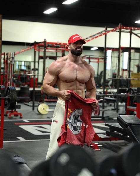 The Phenomenal Fitness Journey of Bradley Martyn: From。